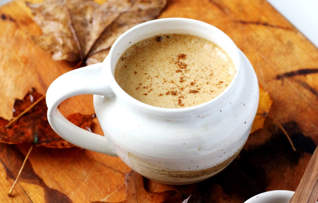 How to Make a Healthy Pumpkin Spice Latte