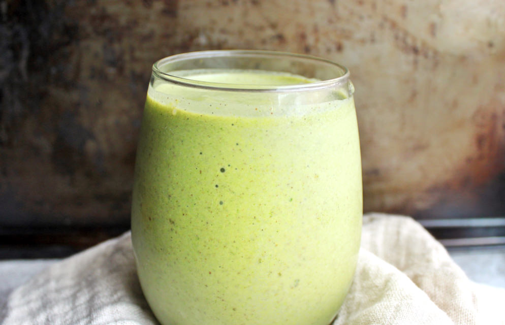 Avocado Green Smoothie | Smoothie Recipe from The Health Mason