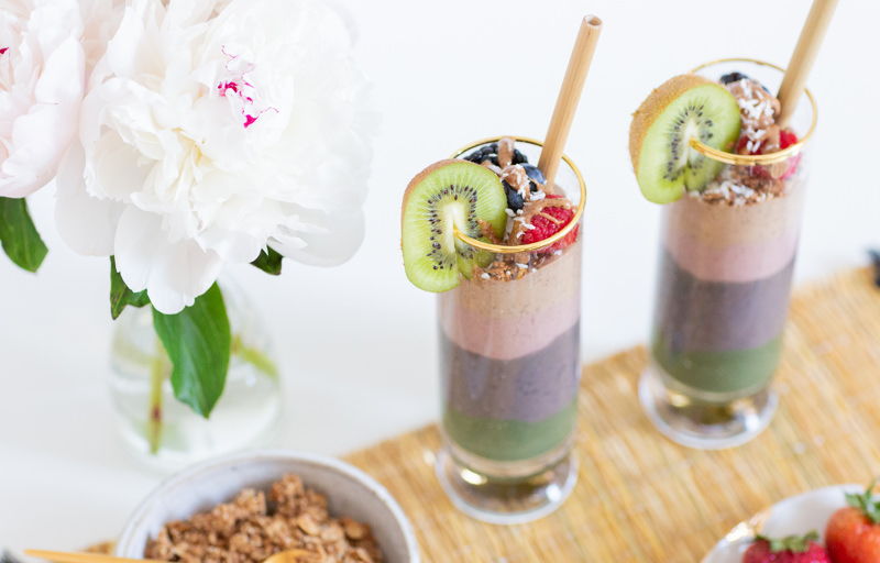 Pretty + Healthy: Unicorn Smoothie Recipe