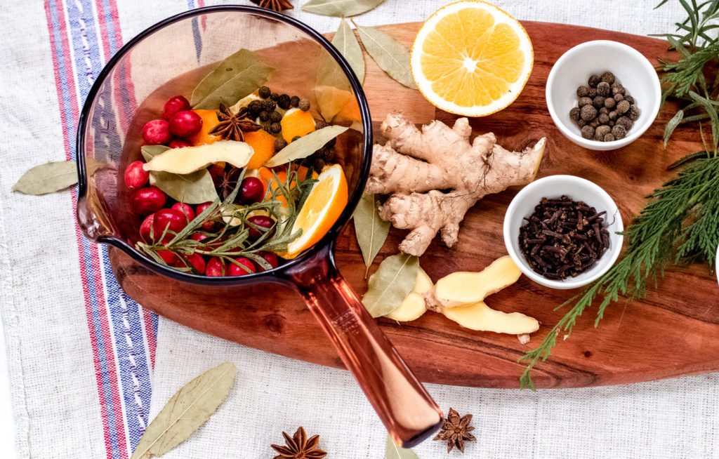 How to Make a Holiday Simmer Pot