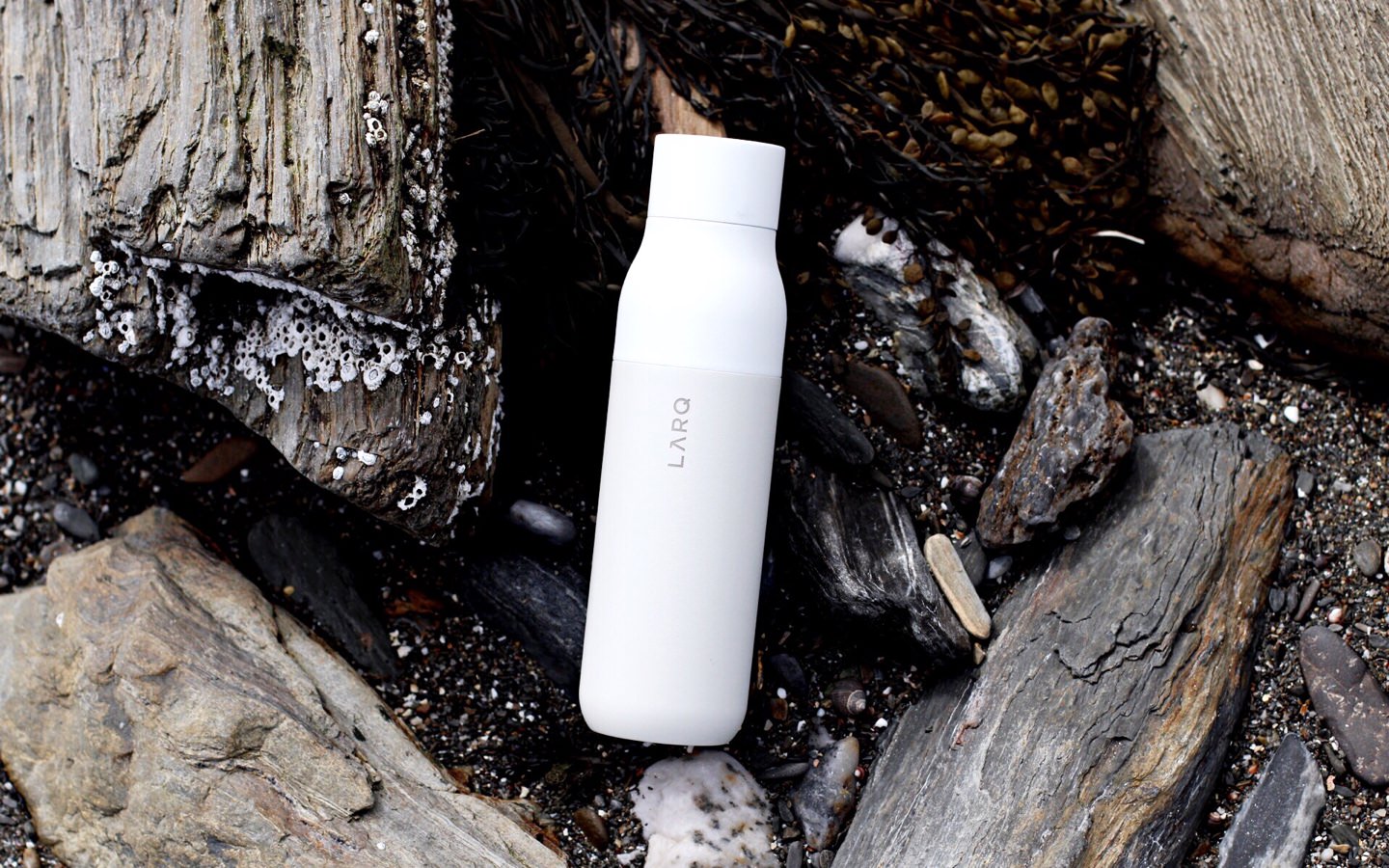 The LARQ Water Bottle Cleans Up Your Nasty Tap Water With UV-C