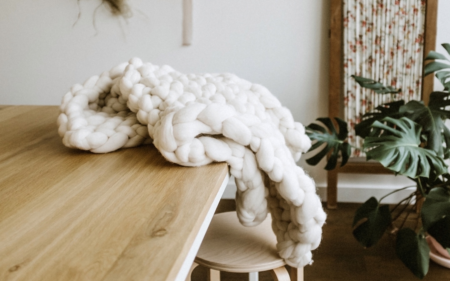 Why Weighted Blankets Feel So Good | Avocado Magazine