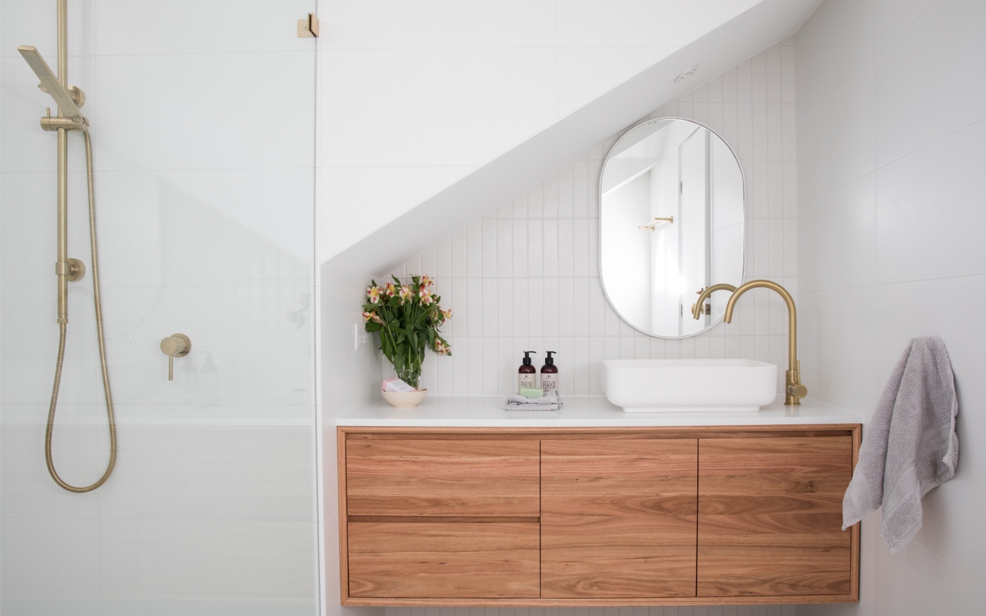 Modern Bathroom with Brass Faucet and Shower Head