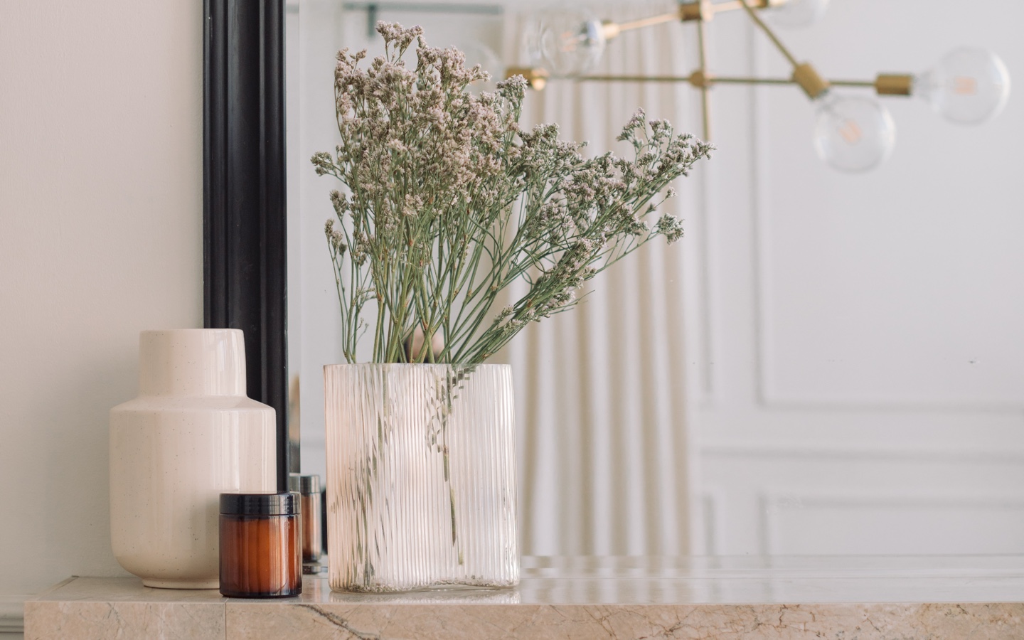 Spring Mantel Details