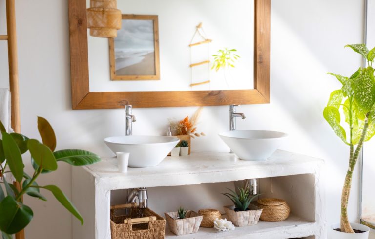 How to Spring Clean Your Bathroom Sustainably